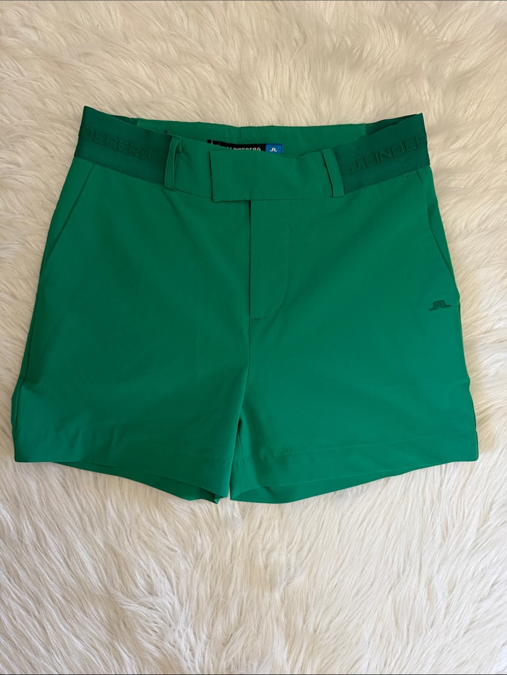 J.Lindeberg Women’s W Gilda Short Micro Stretch Shorts Emerald Green Size 26